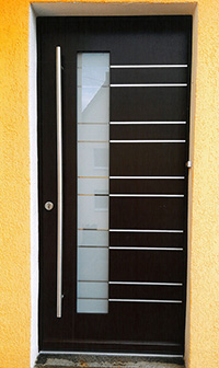 Fenster und Türen -  in den Materialien Holz, Holz-Alu, Kunststoff und Aluminium.